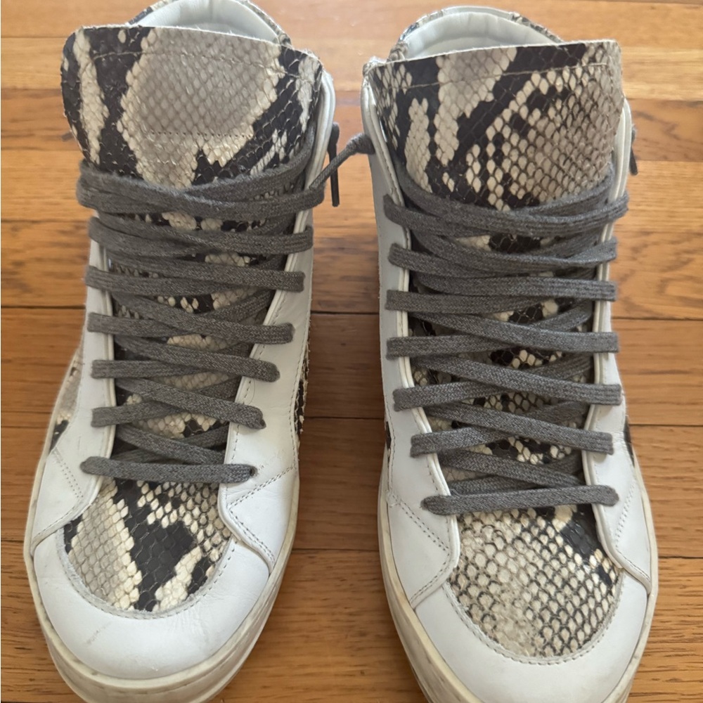 P448 Stylish Gray and White High-Top Sneakers Size 7